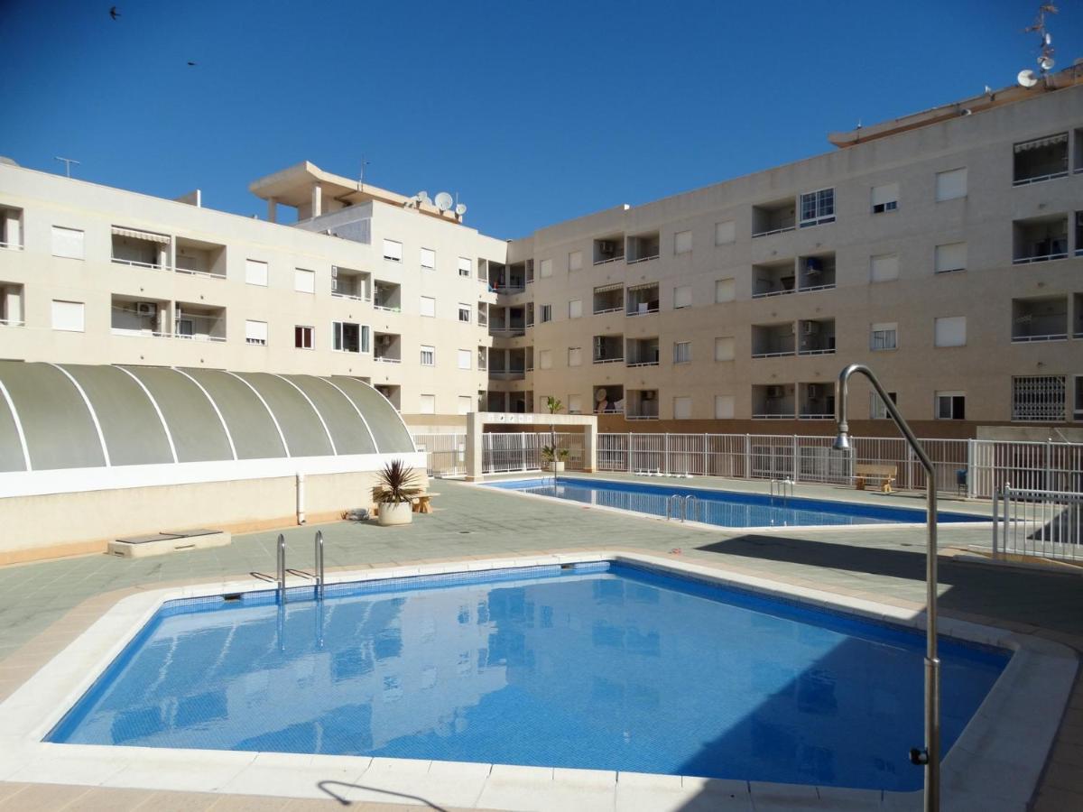 Apartamento Laguna Rosa Torrevieja Ngoại thất bức ảnh
